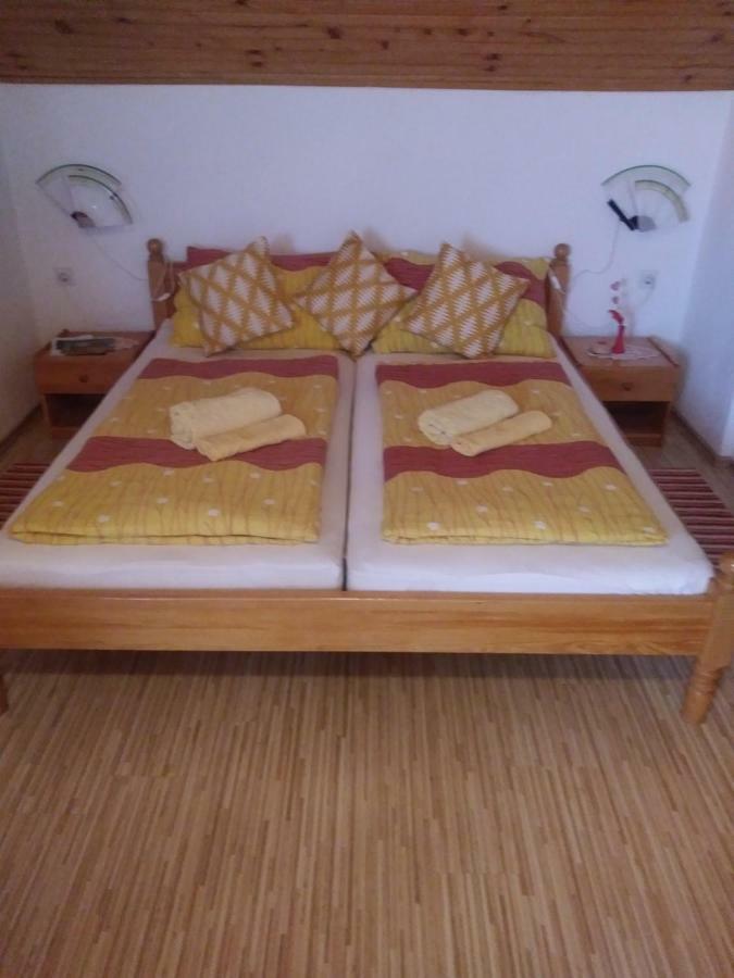 Rooms Josip Korenica Exterior photo